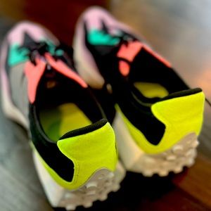 NEW New Balance sneakers- anything but basic.